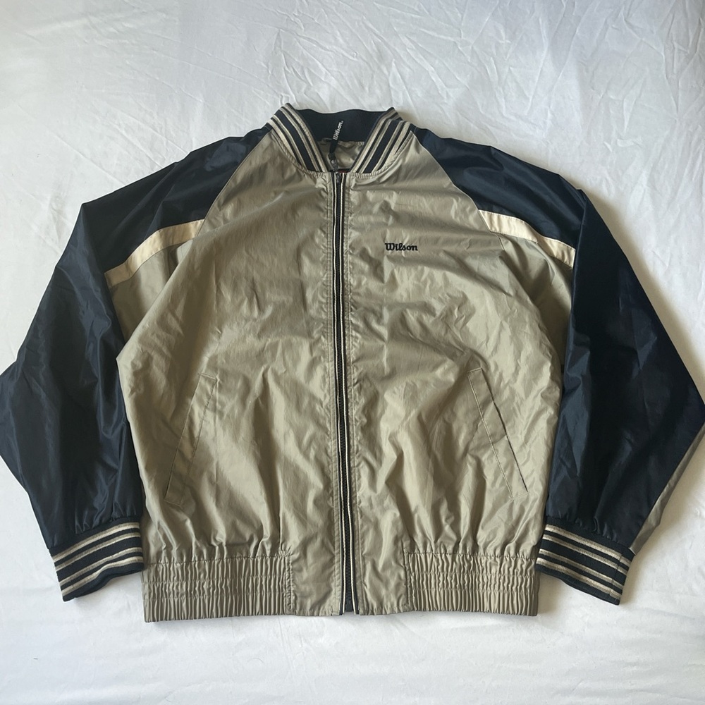 Vintage 90s Wilson Men's Beige and Navy Windbreaker